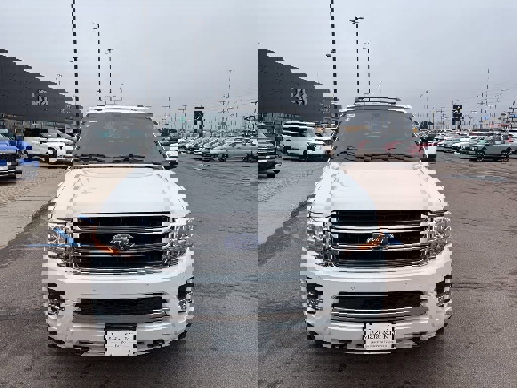 Used 2017 Ford Expedition EL Limited image 2