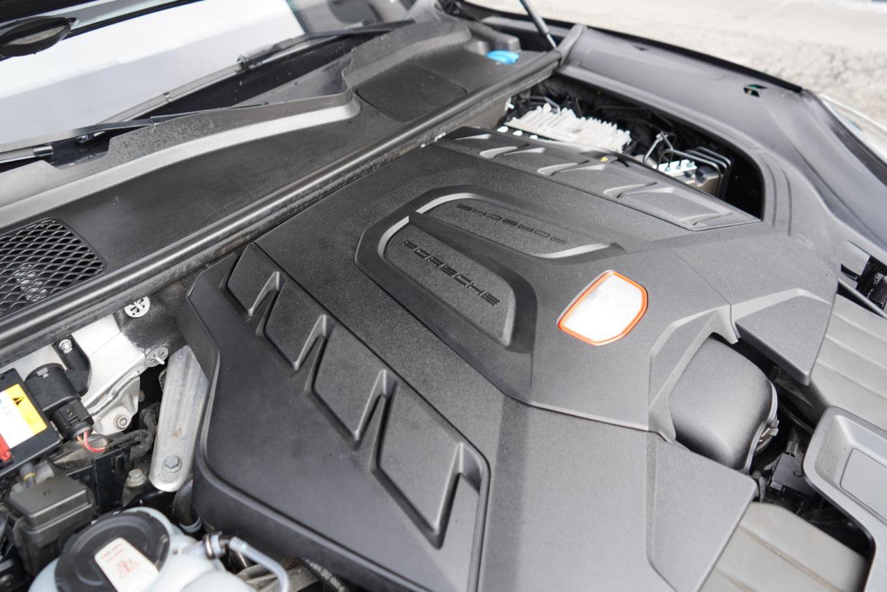 Used 2021 Porsche Cayenne Turbo image 90