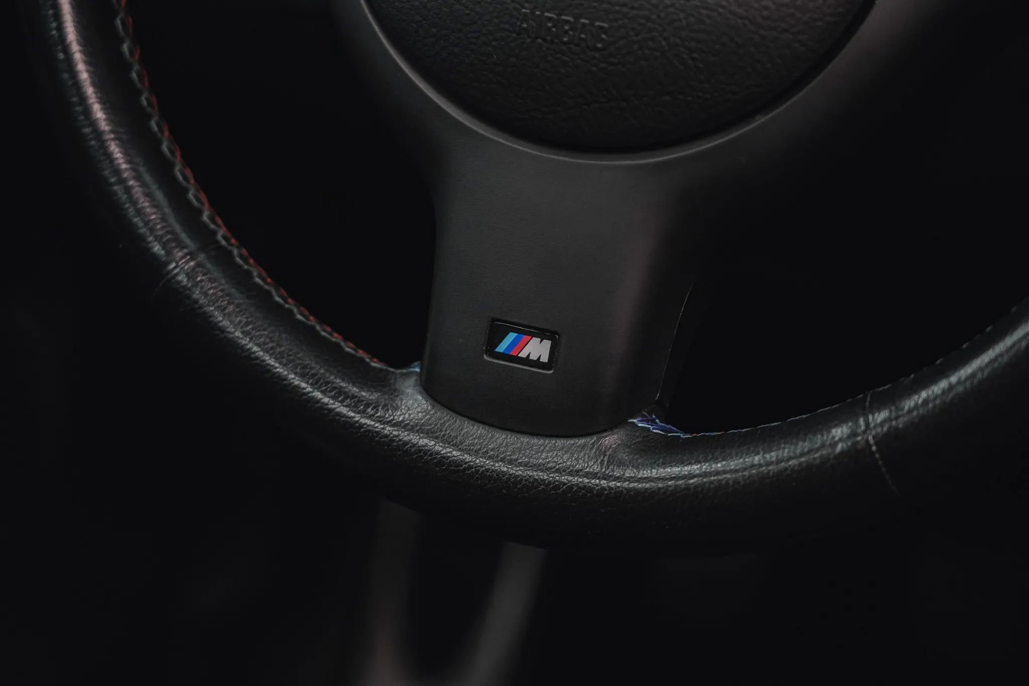 Used 2003 BMW M5 image 43