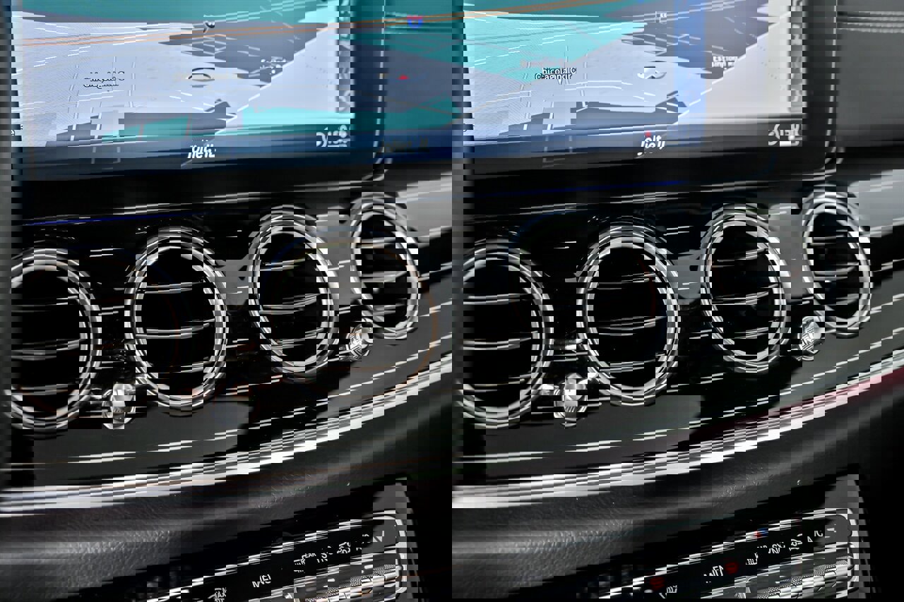 Used 2019 Mercedes-Benz E 63 AMG S image 36