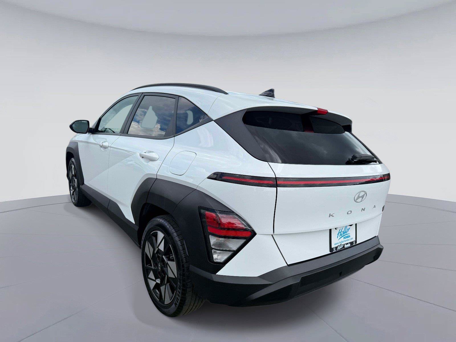 Used 2025 Hyundai Kona SEL FWD image 6