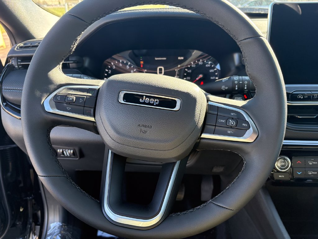 New 2026 Jeep Compass Latitude AWD/4WD image 19