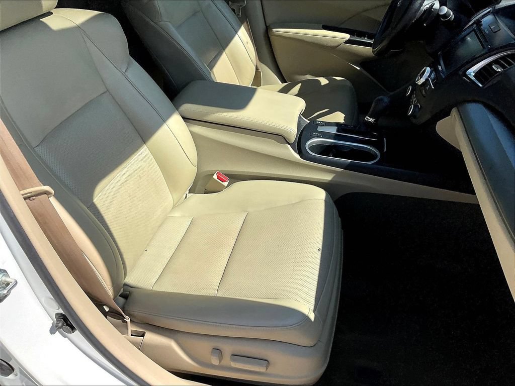 Used 2016 Acura RDX w/ Technology Package AWD/4WD image 29