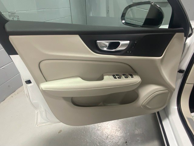 Used 2024 Volvo S60 T8 Core AWD/4WD image 7