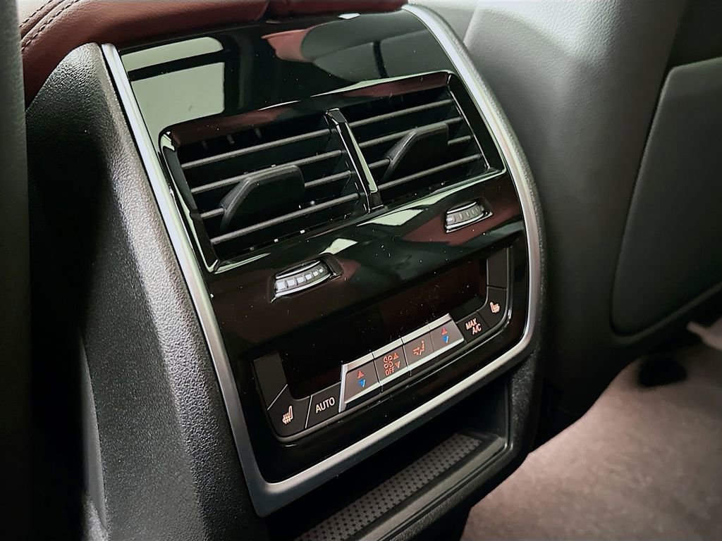 New 2026 BMW X6 xDrive40i image 33