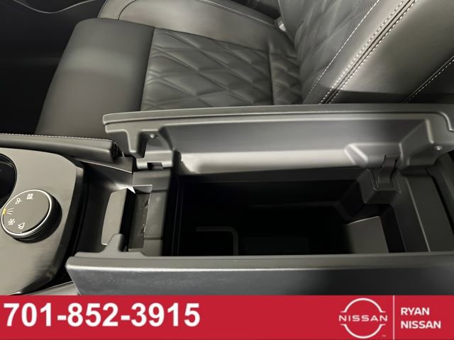 Certified 2025 Nissan Rogue Platinum w/ Tech Package image 26