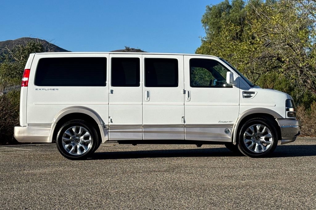 Used 2023 Chevrolet Express 2500 RWD video 3