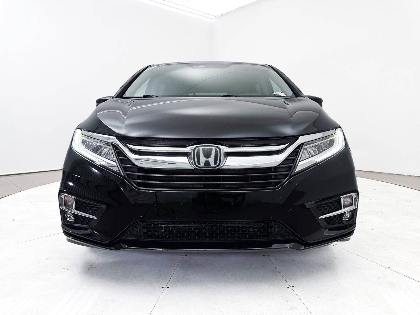 Used 2018 Honda Odyssey Elite image 12