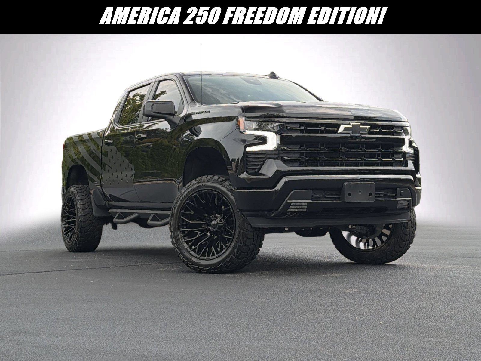 Used 2026 Chevrolet Silverado 1500 RST w/ Dark Appearance Package AWD/4WD image 2