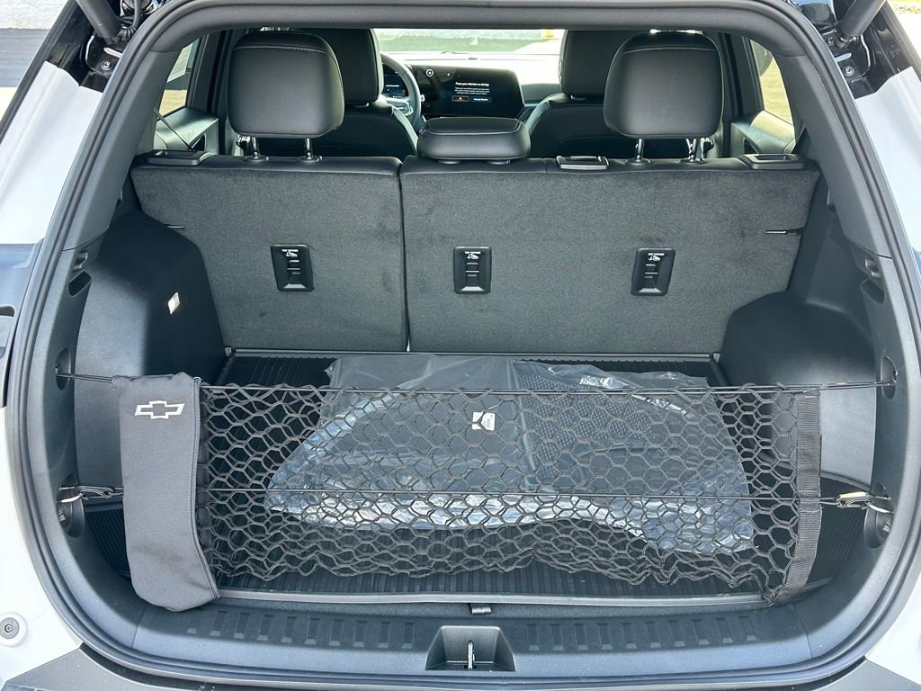 New 2026 Chevrolet Equinox LT w/ Convenience Package II image 13