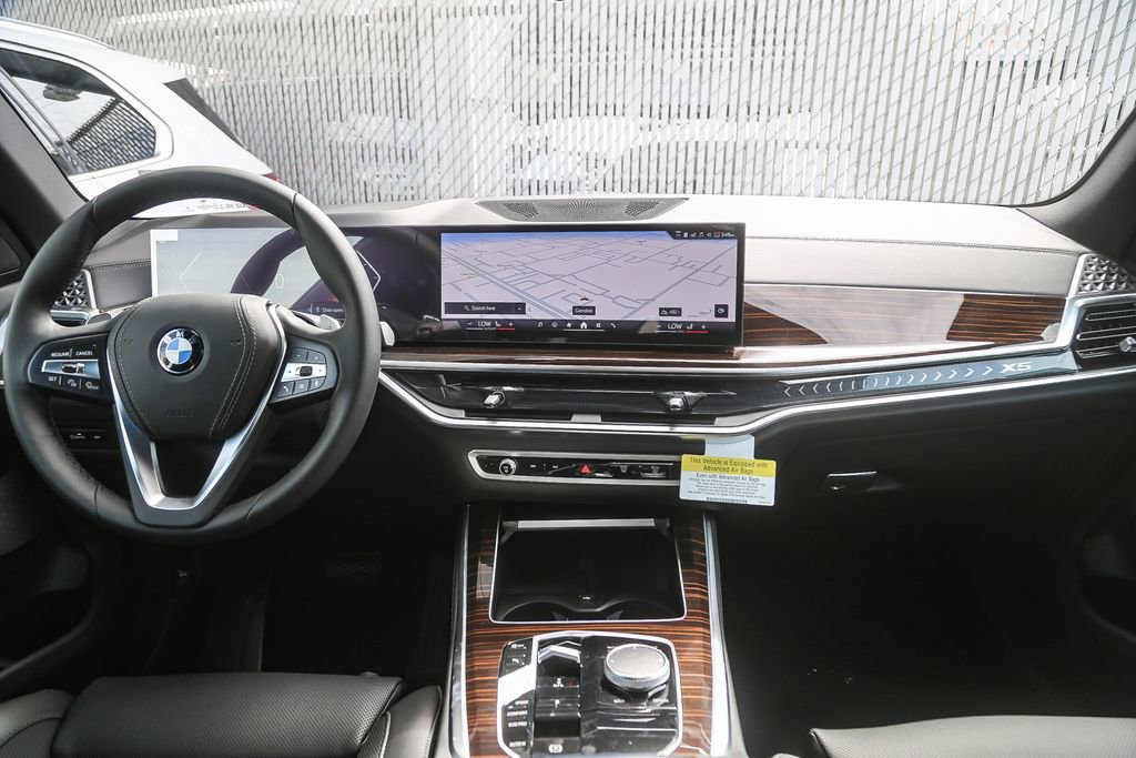 New 2026 BMW X5 sDrive40i w/ Parking Assistance Package RWD image 9