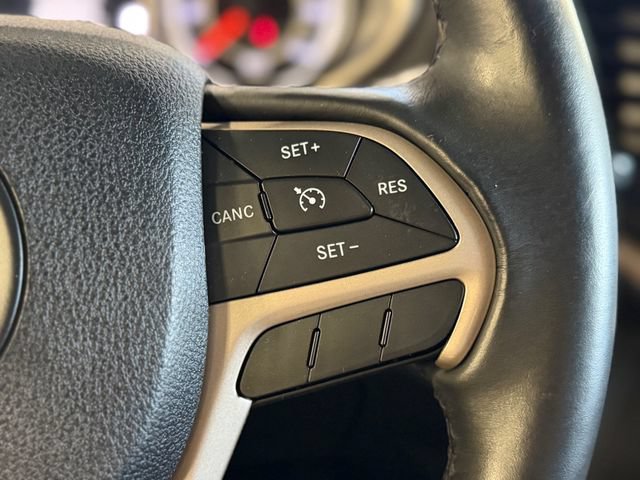 Used 2015 Jeep Cherokee Latitude w/ Comfort/Convenience Group AWD/4WD image 26