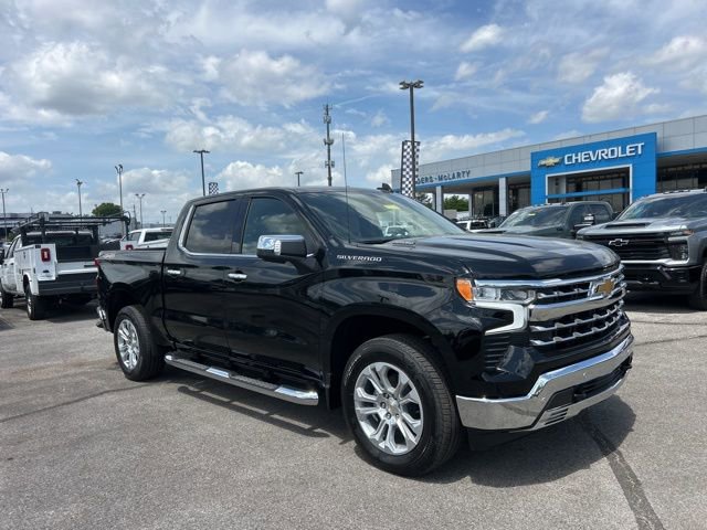 New 2026 Chevrolet Silverado 1500 LTZ w/ LTZ Premium Package AWD/4WD image 1