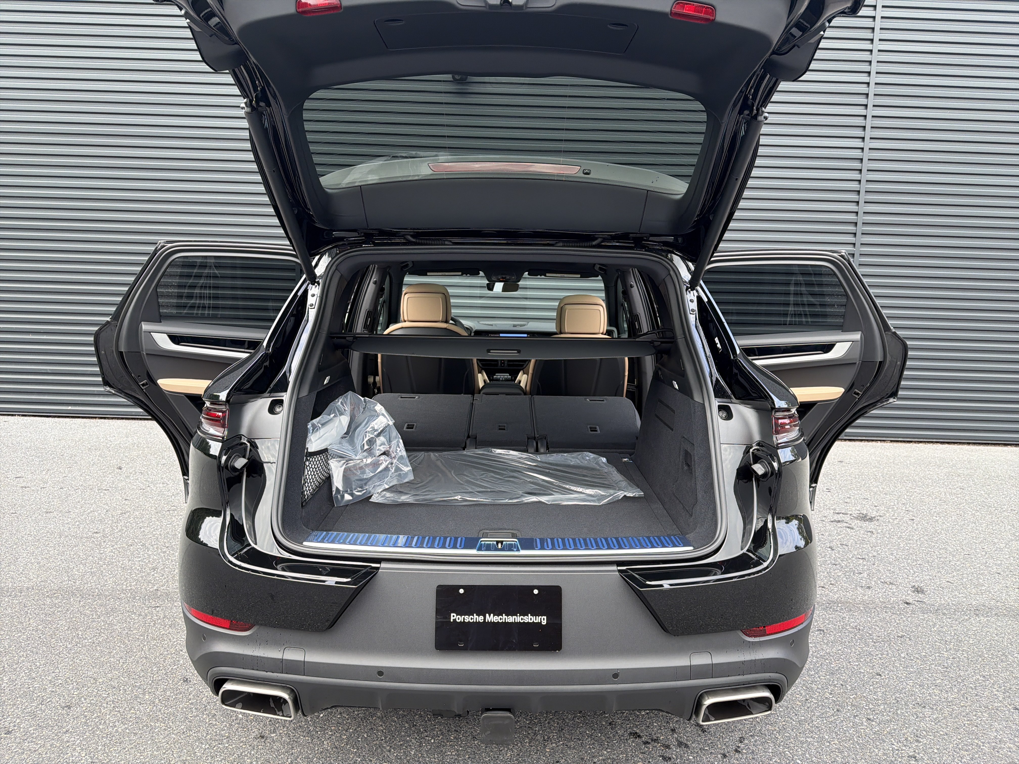 New 2026 Porsche Cayenne AWD/4WD image 28