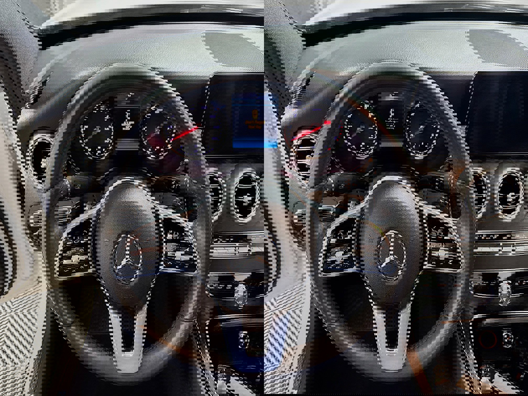 Used 2020 Mercedes-Benz C 300 4MATIC Sedan image 16