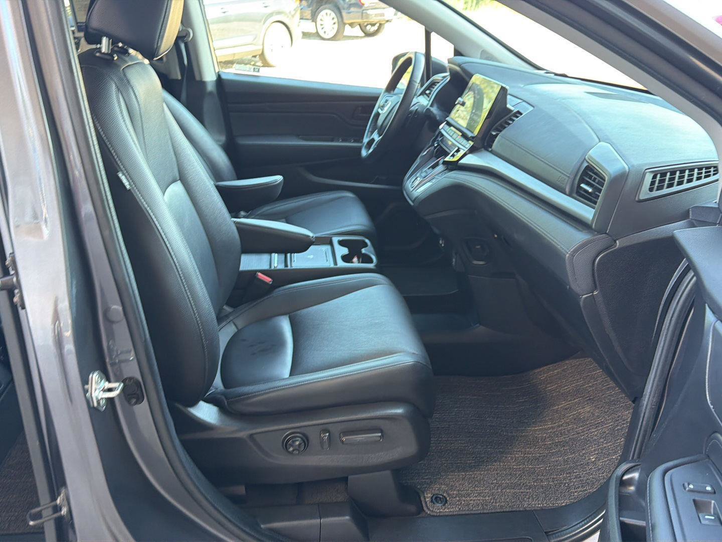 Used 2025 Honda Odyssey EX-L image 13