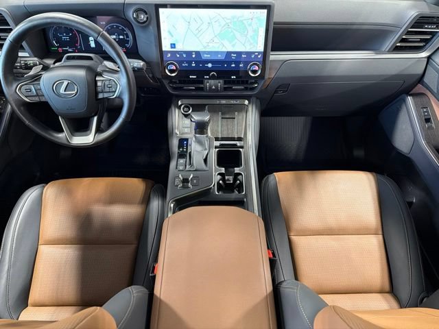Used 2024 Lexus GX 550 w/ Accessory Package (Z1) AWD/4WD image 26