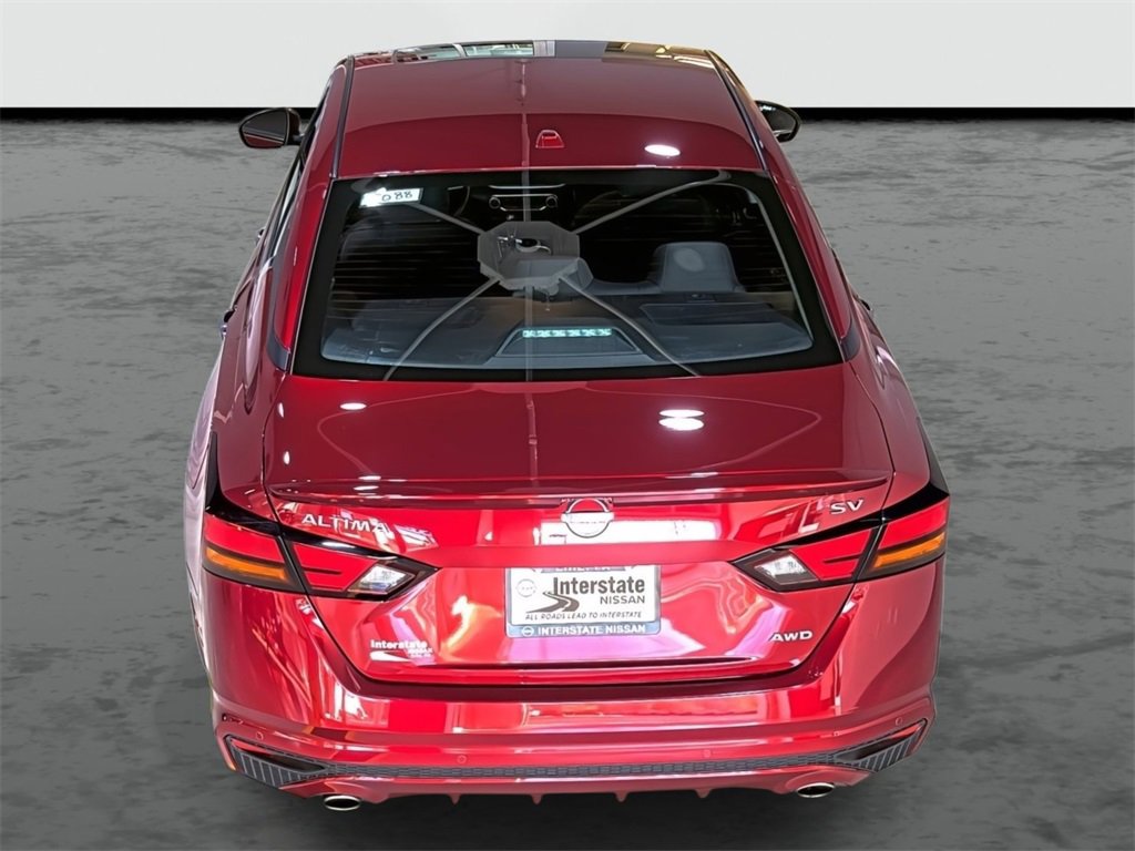 Used 2024 Nissan Altima 2.5 SV w/ SV Premium Package image 3