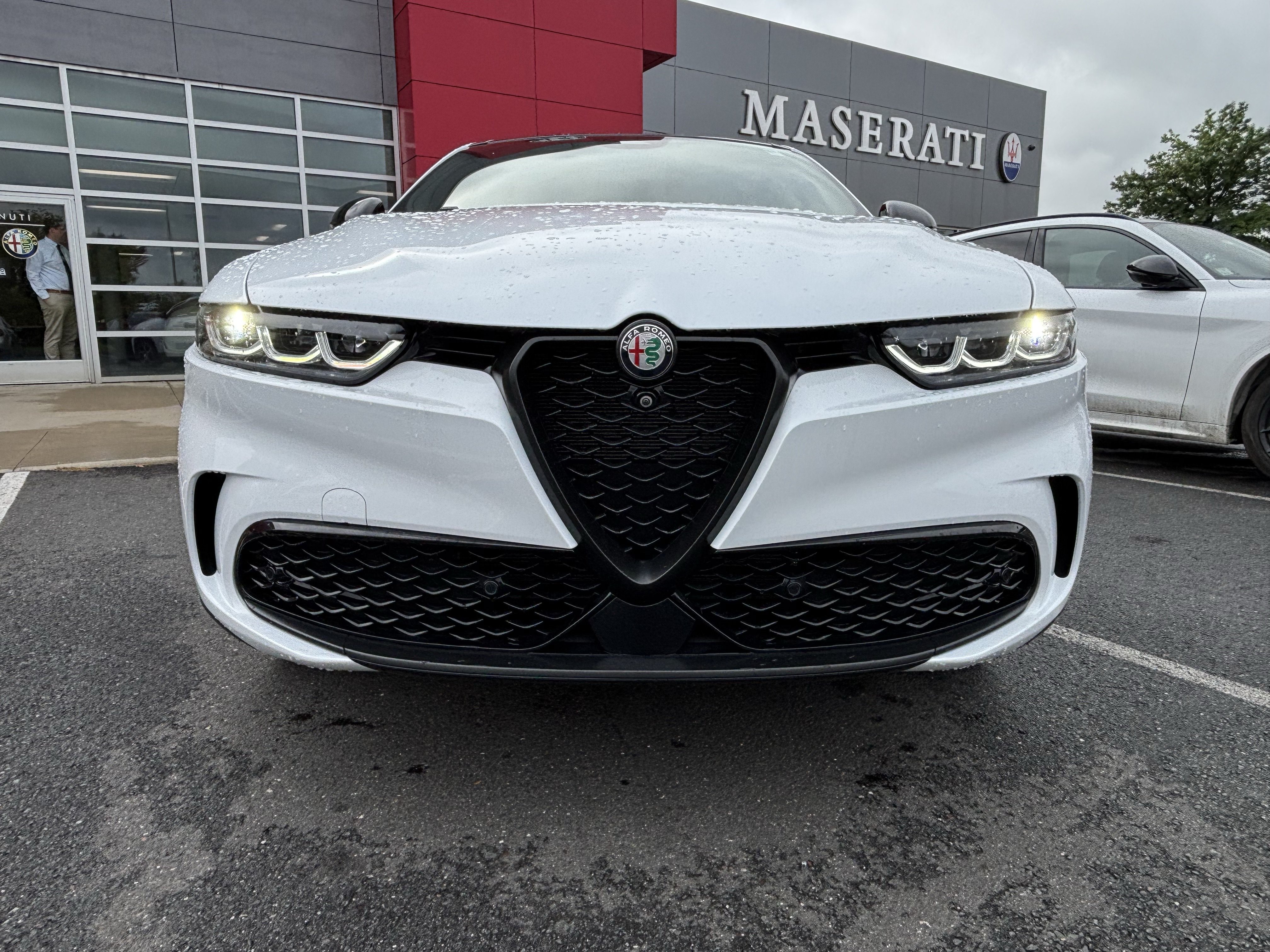 Used 2024 Alfa Romeo Tonale Veloce AWD/4WD image 11