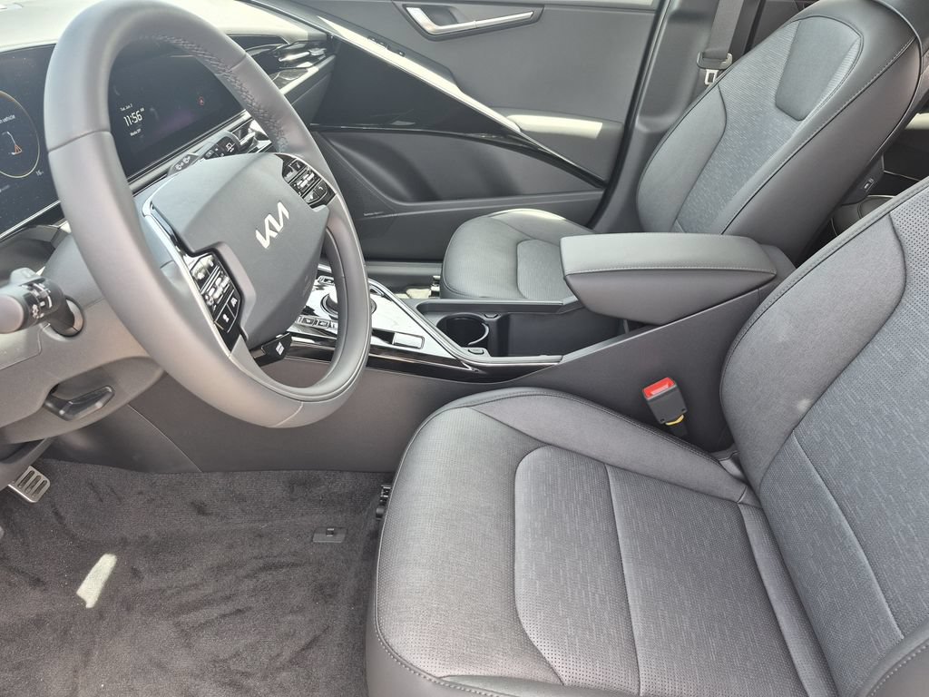 New 2026 Kia Niro Wave w/ Wave Preserve Package FWD image 10