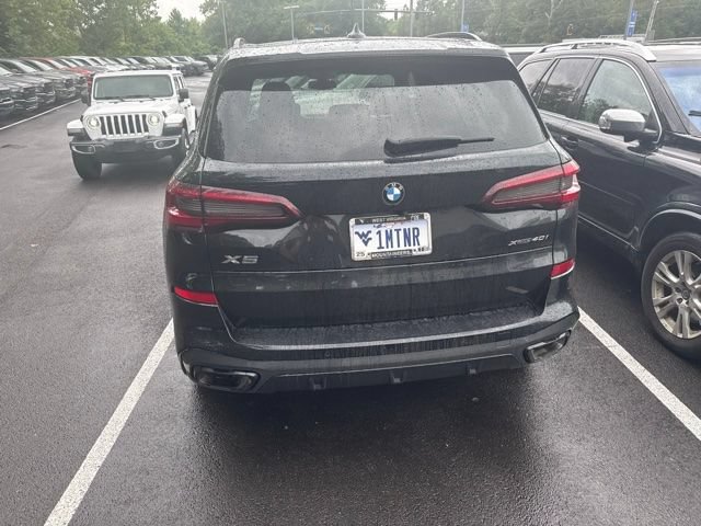 Used 2022 BMW X5 xDrive40i w/ M Sport Package AWD/4WD image 8
