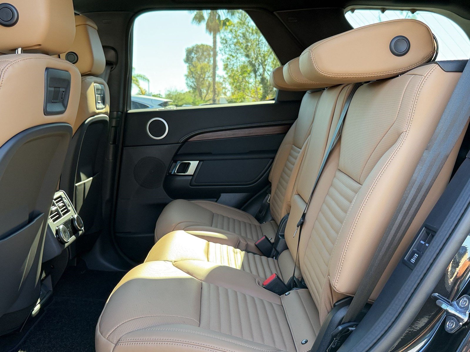 New 2026 Land Rover Discovery Dynamic SE AWD/4WD image 22
