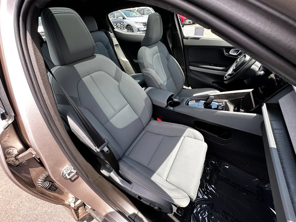 Used 2023 Polestar Polestar 2 w/ Pilot Pack AWD/4WD image 13