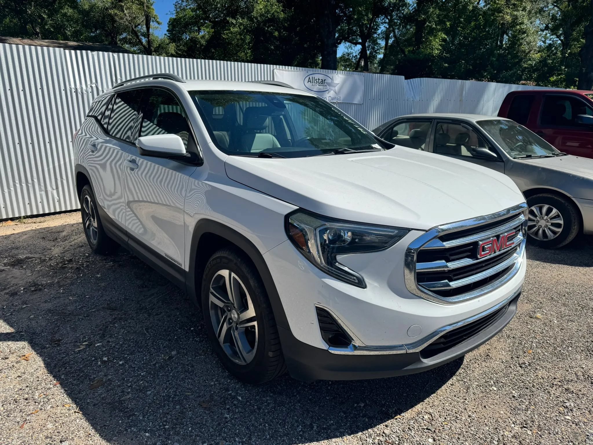 Used 2019 GMC Terrain SLT w/ Preferred Package AWD/4WD image 4