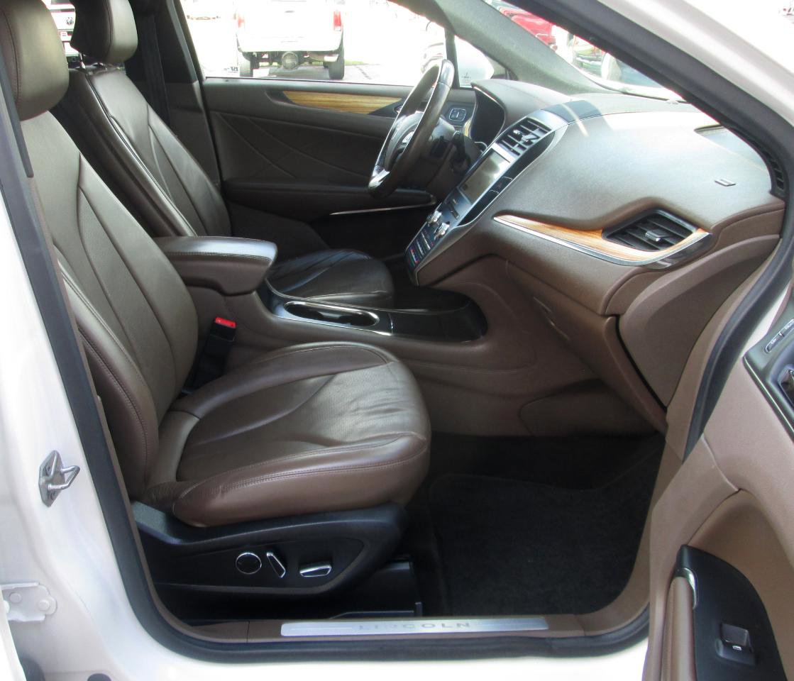 Used 2016 Lincoln MKC Reserve w/ Lincoln MKC Climate Package image 15