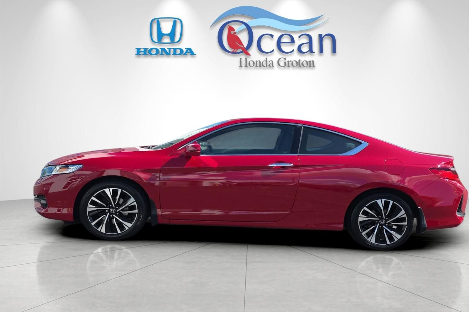 Used 2017 Honda Accord EX image 6