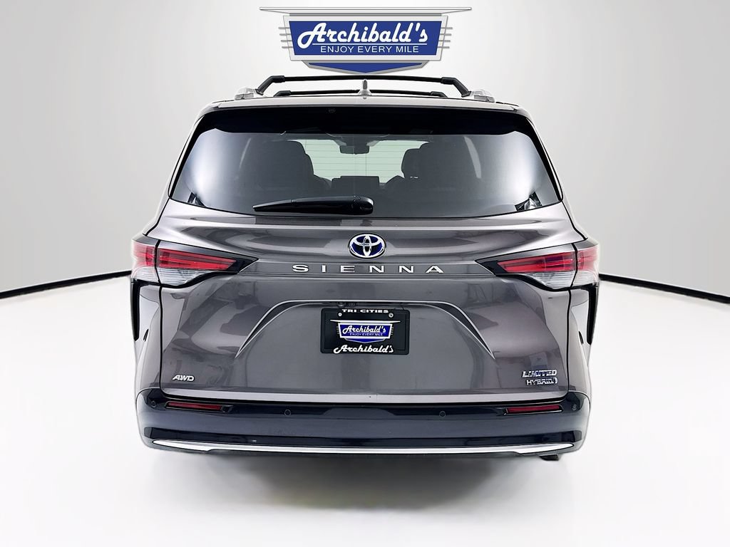 Used 2024 Toyota Sienna Limited AWD/4WD image 6