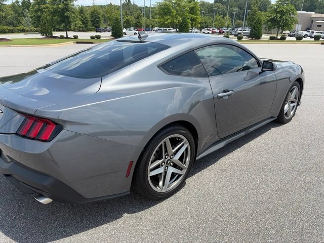 Used 2024 Ford Mustang Coupe RWD image 8