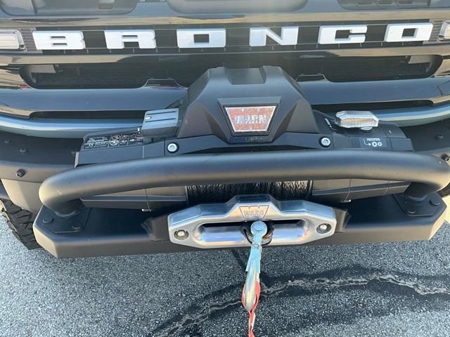 Used 2021 Ford Bronco Outer Banks image 4