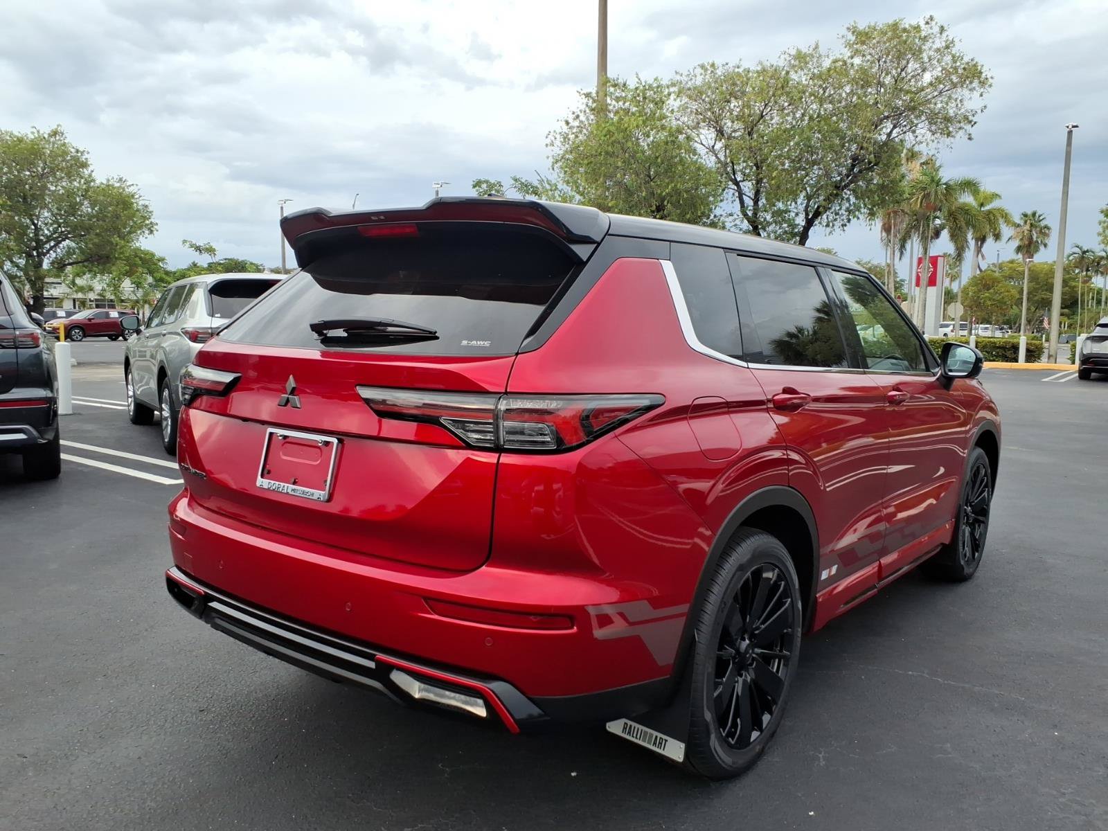 New 2026 Mitsubishi Outlander AWD image 10