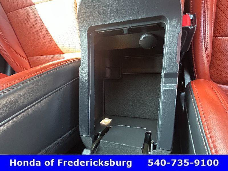 Used 2025 Ford Mustang Premium RWD image 22