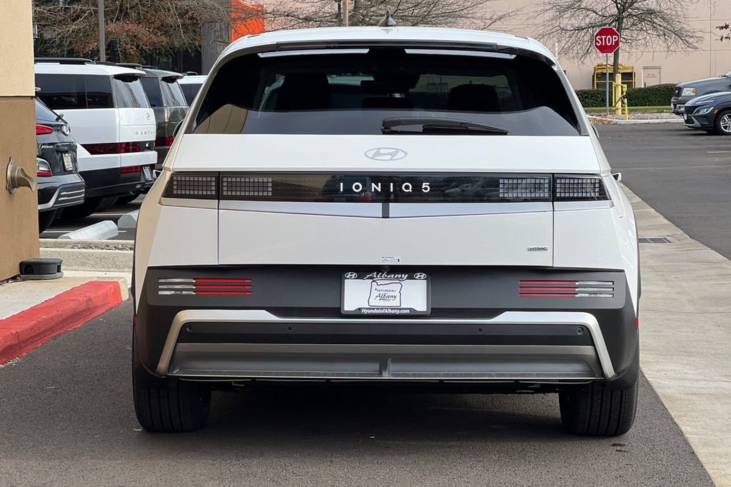 New 2026 Hyundai Ioniq 5 SE image 6