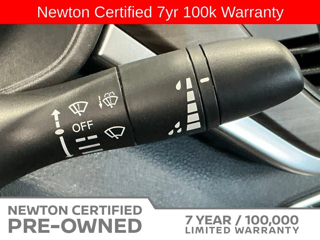 Used 2025 Nissan Altima 2.5 SV FWD image 29