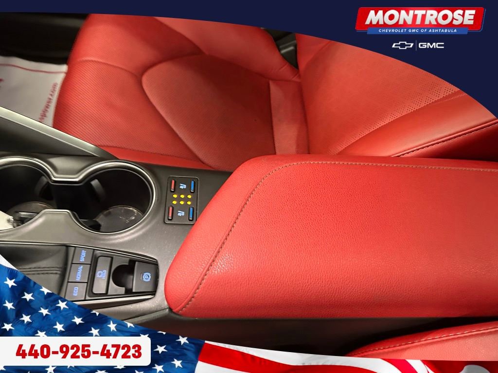 Used 2024 Toyota Camry XSE w/ Navigation Package image 16