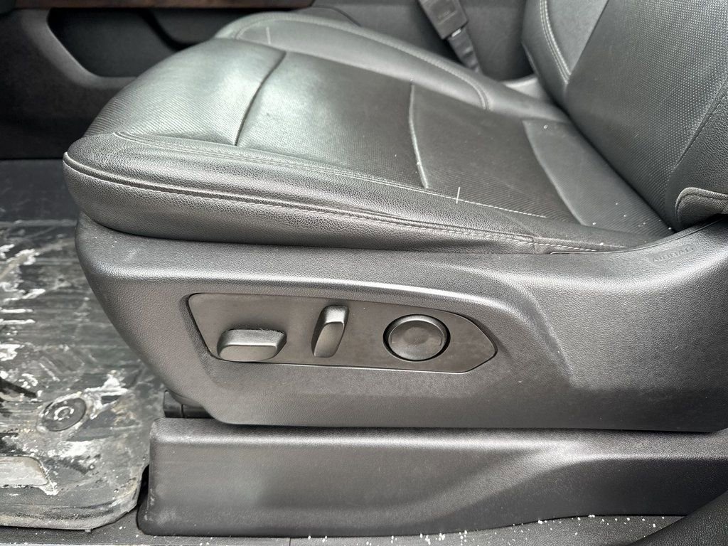 Used 2022 GMC Sierra 1500 SLT w/ SLT Premium Plus Package image 17