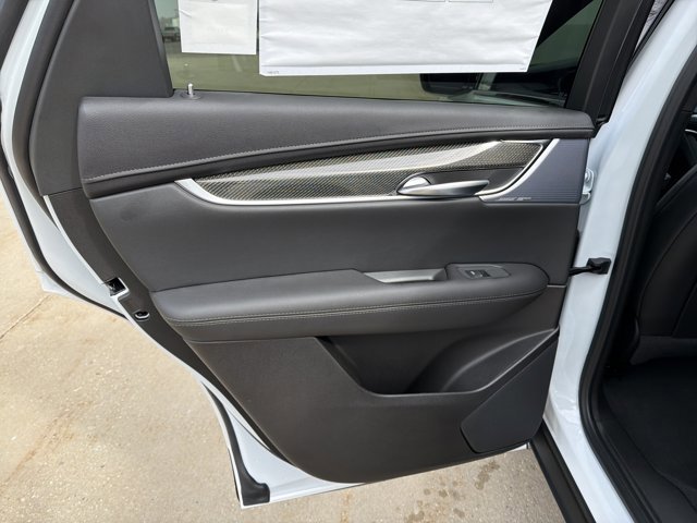 New 2026 Cadillac XT5 Sportv w/ LPO, Floor Liner Package image 25