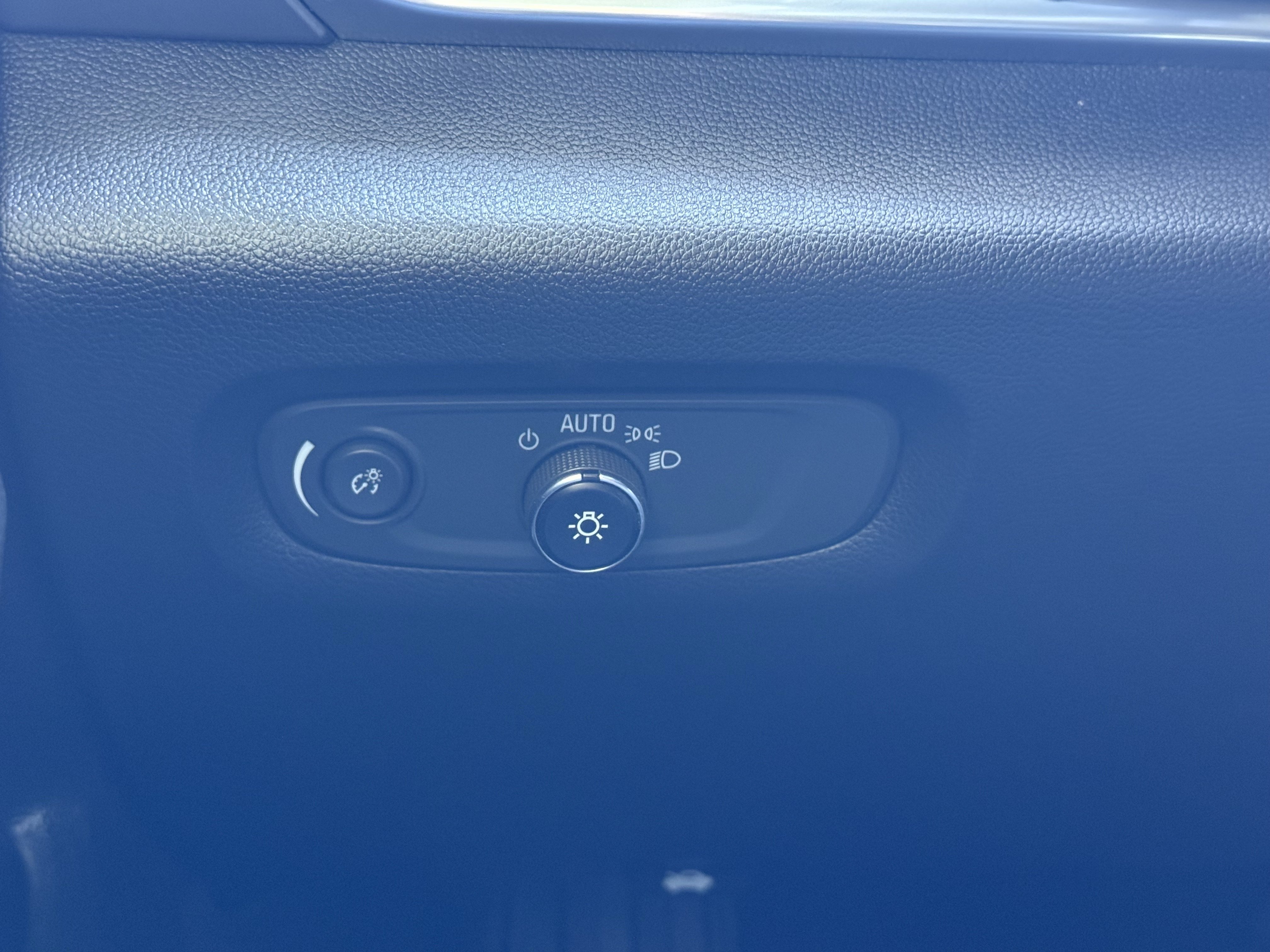 Certified 2019 Chevrolet Traverse LS w/ LPO, Blackout Package FWD image 32