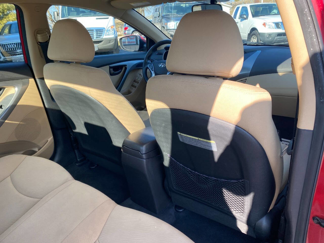 Used 2013 Hyundai Elantra GLS w/ Preferred Pkg image 27