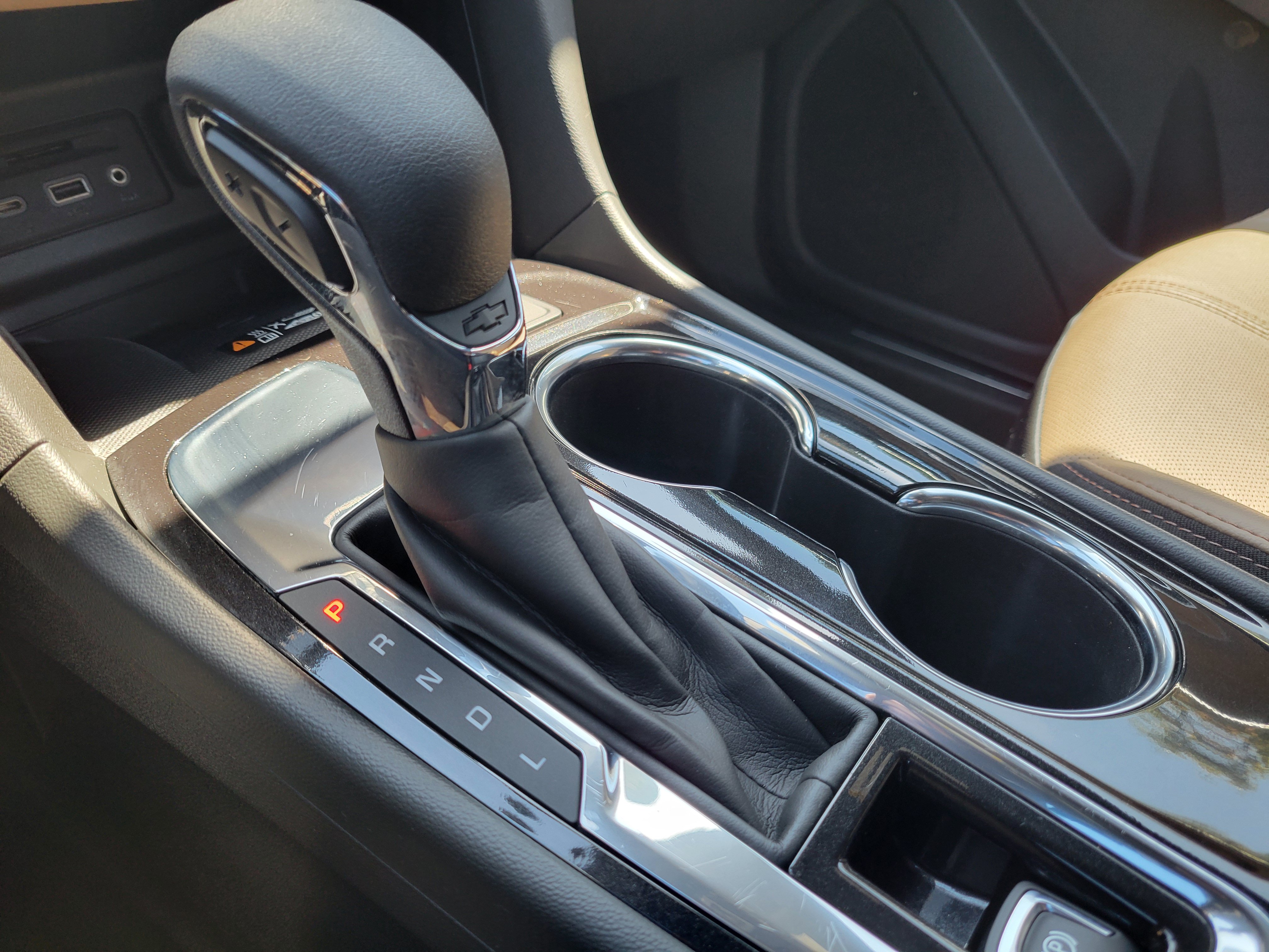 Certified 2024 Chevrolet Equinox Premier FWD image 22