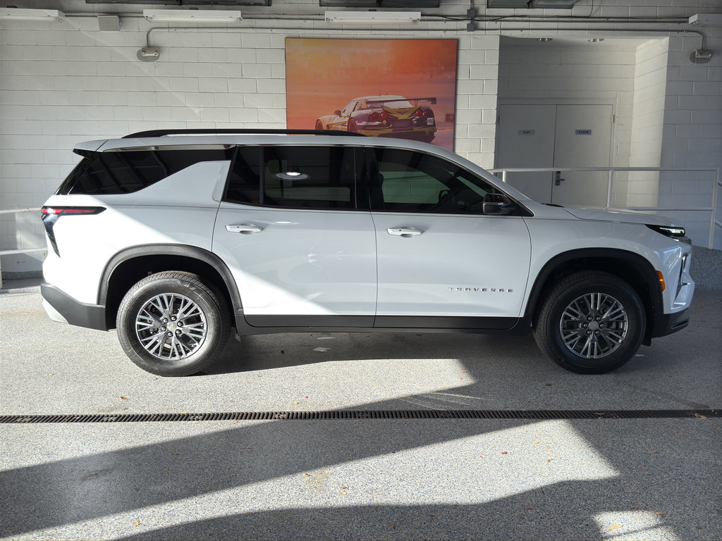 New 2026 Chevrolet Traverse LT w/ LPO, Floor Liner Package image 10