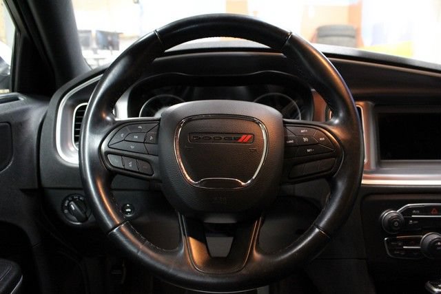 Used 2022 Dodge Charger SXT RWD image 19