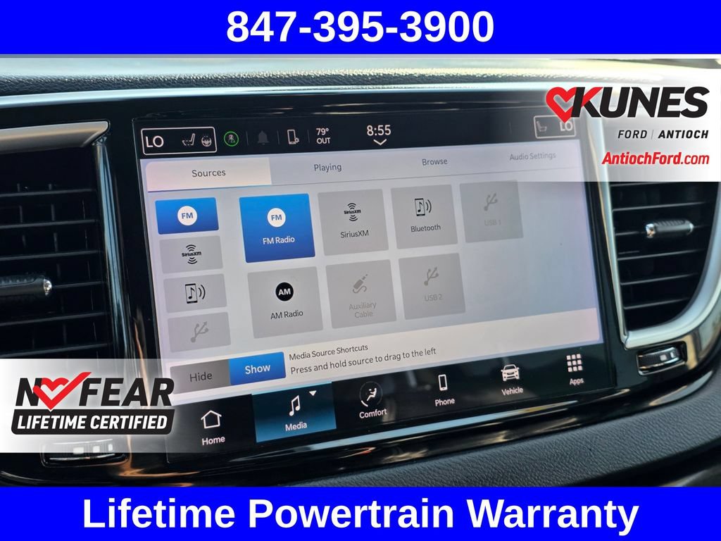 Used 2023 Chrysler Pacifica Touring-L FWD image 47