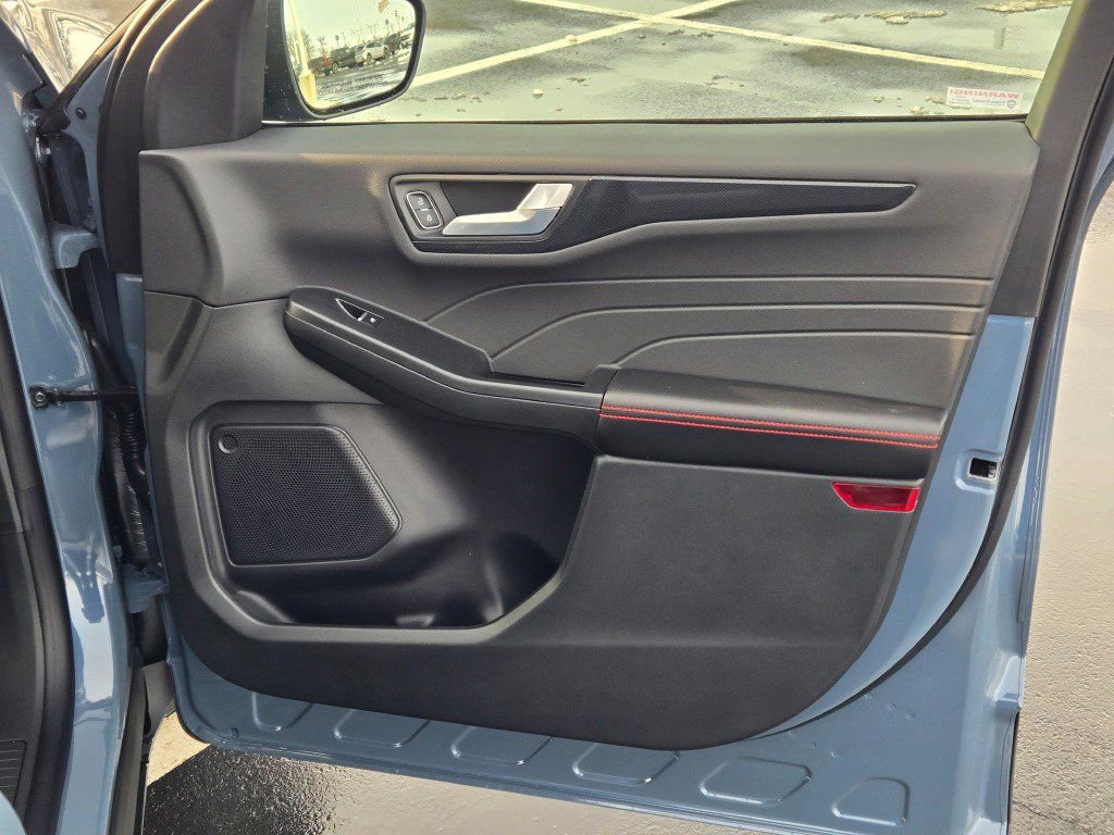 New 2026 Ford Escape ST-Line w/ Tech Pack #1 image 4