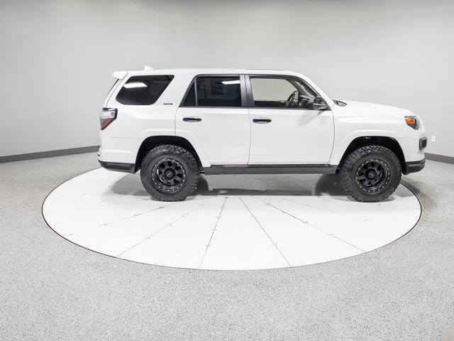 Used 2021 Toyota 4Runner Nightshade image 32