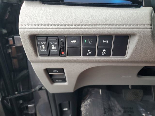 Used 2019 Honda Odyssey Elite image 32