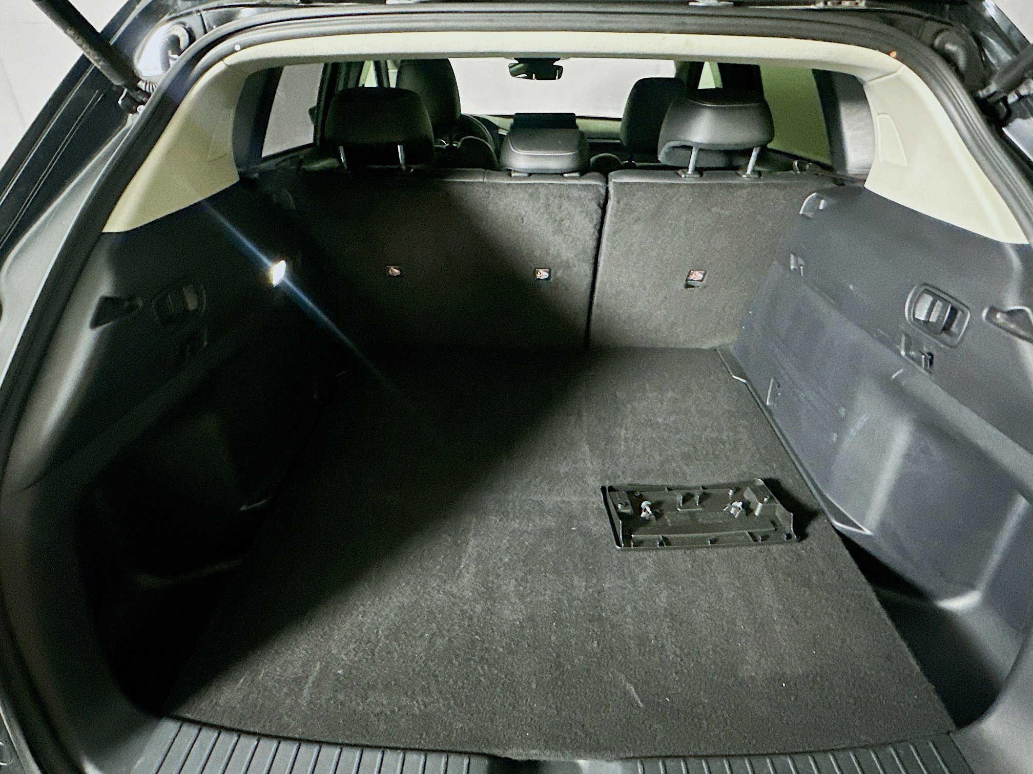 Used 2025 MAZDA CX-50 AWD 2.5 S w/ Premium Package image 29